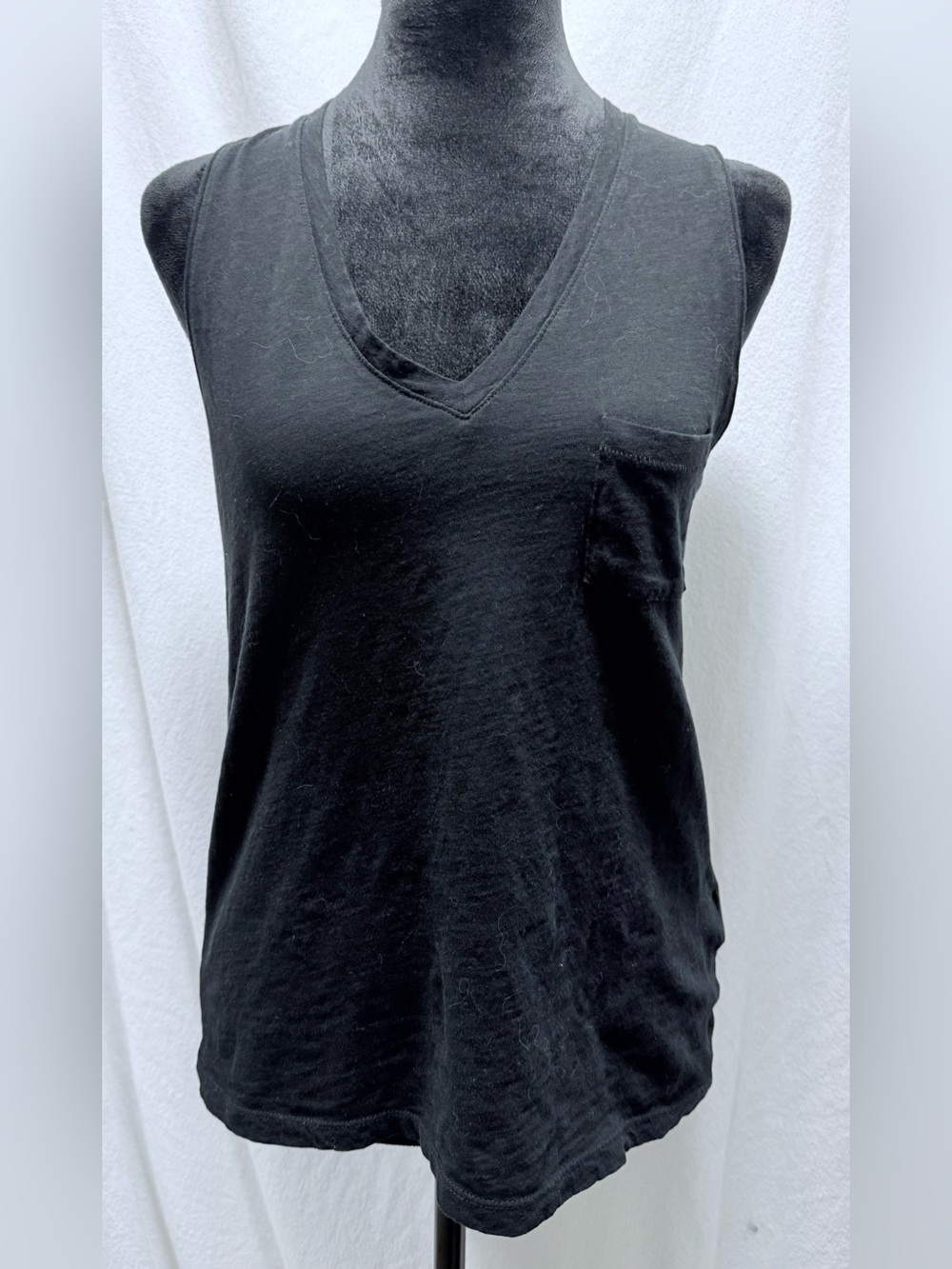 Madewell Black V-Neck Pocket Tank Top - Women